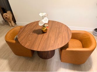 Dining room table