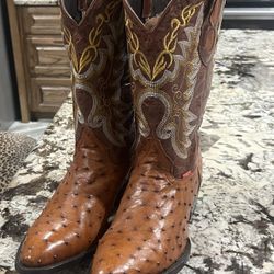 Botas