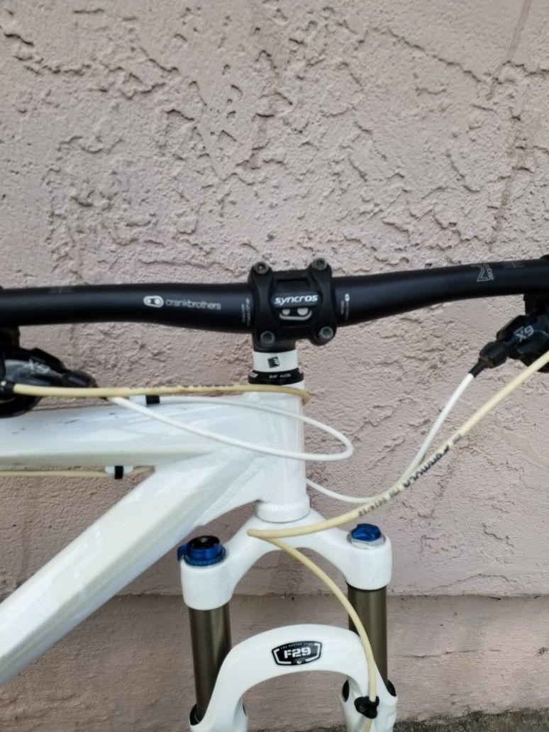 Gt Mountain Bike Frame With Fox Front Suspension 29er