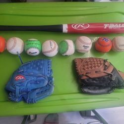 (8) TEE BALLS & 28" WOOD BAT RAWLINGS