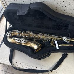 Saxophone 