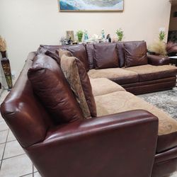 Huge Sofa Sectional Couch With Ottoman 100% Real Leather Extremely Comfy In Very Good Condition 🎈 🚚 🎈🎈FREE DELIVERY 🚛🎈🥳🎈🎈