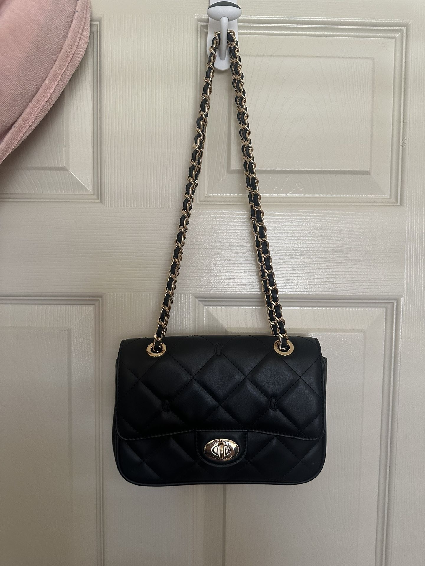 Guess Black Shoulder Bag