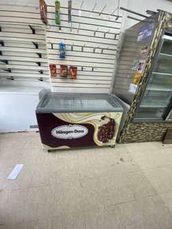 Ice cream freezer