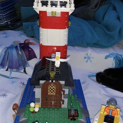 Stige svulst Forbrydelse 5770 Lego Creator 3 In 1 Lighthouse Island for Sale in Oceanside, CA -  OfferUp
