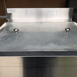 Commercial  Ice Bin  