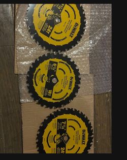 NEW DEWALT CIRCULAR SAW BLADES 3 FOR $25