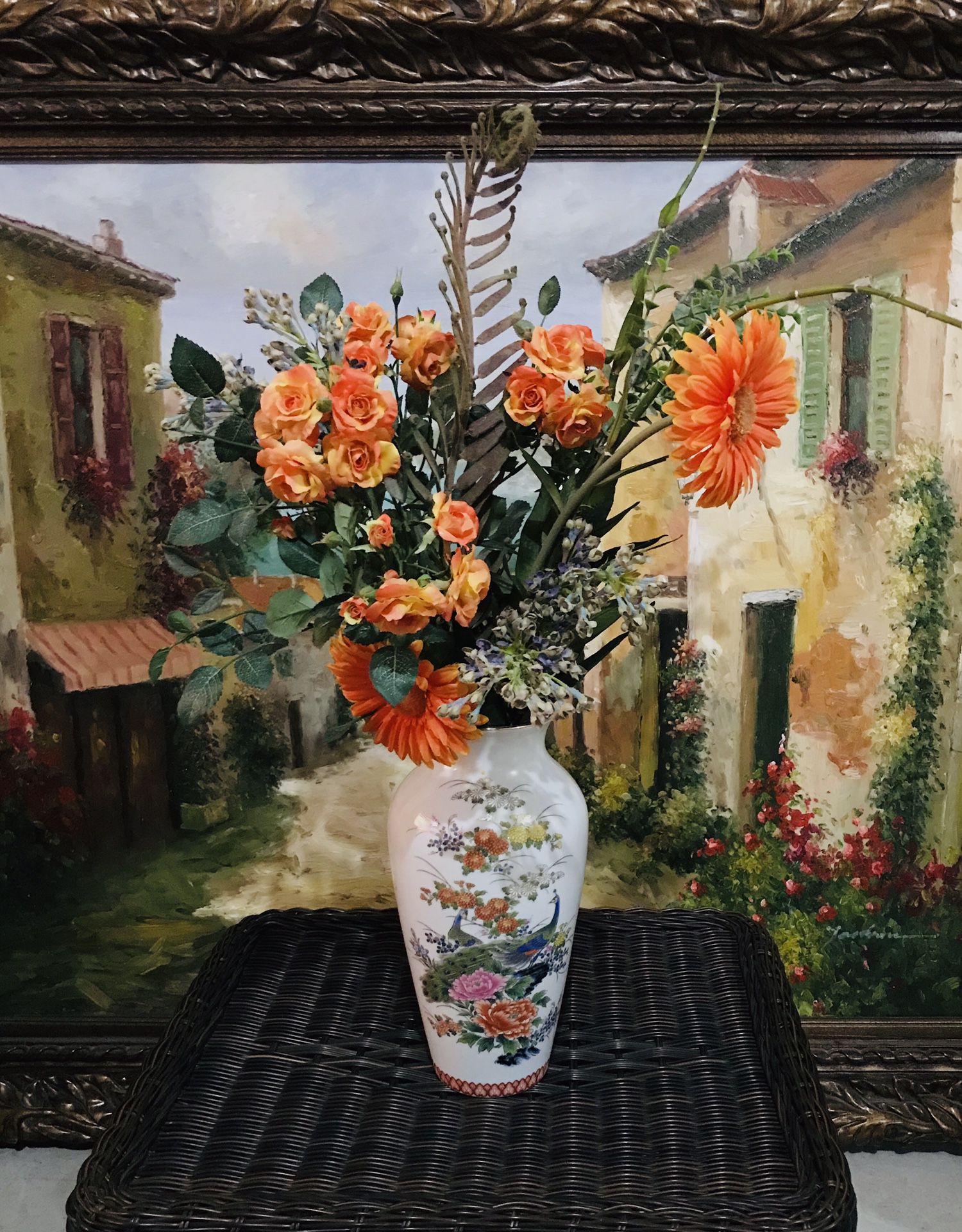 Flower arrangement with a beautiful Asian Vase
