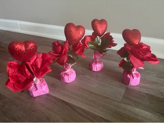 Ballon holders NEW ( All 4 for $8)