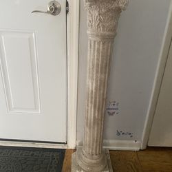Decorative column pedestal