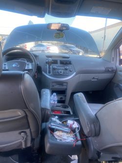2008 Nissan quest