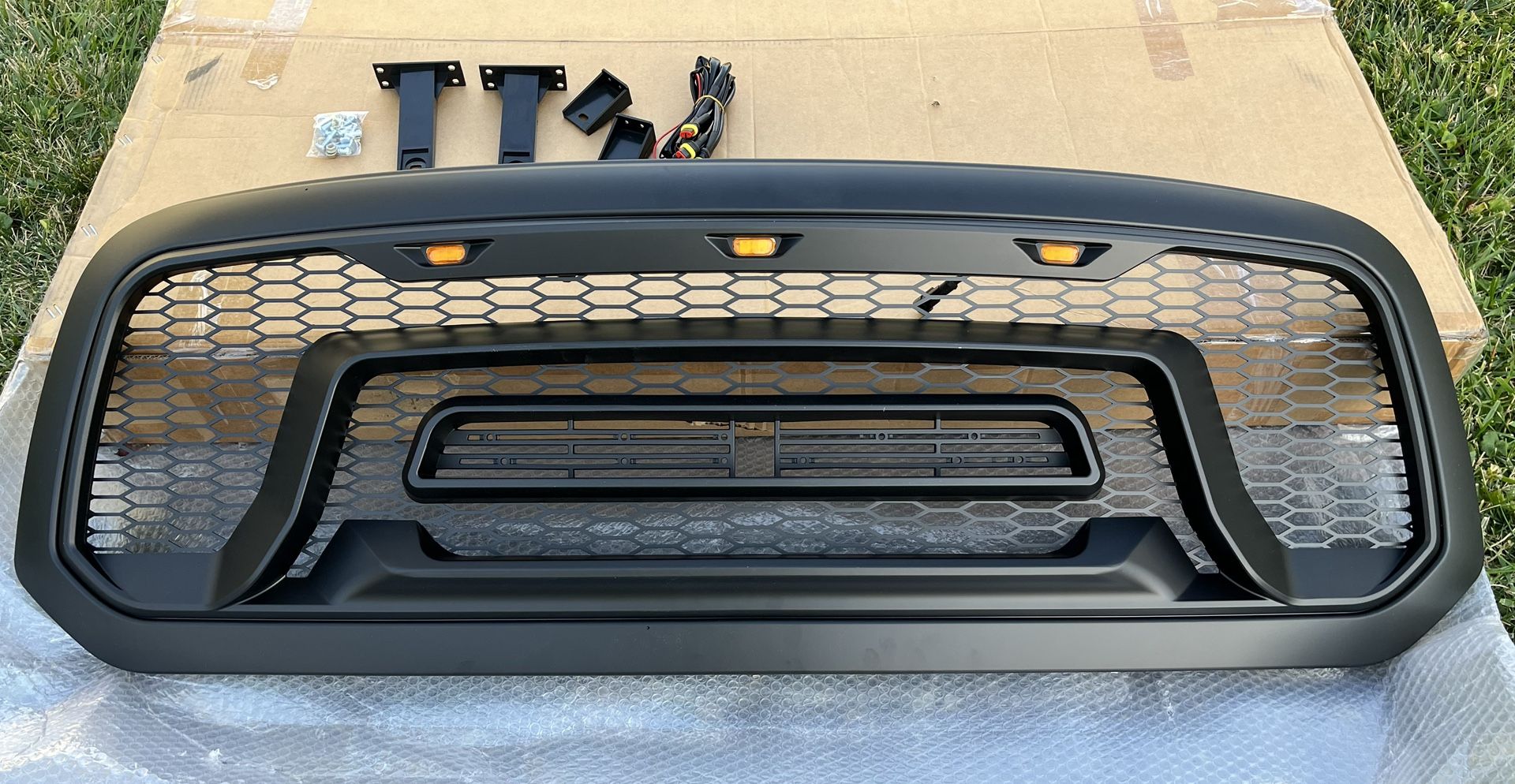 Dodge Ram 1500 Pickup  2013-2018 Black Grill grille