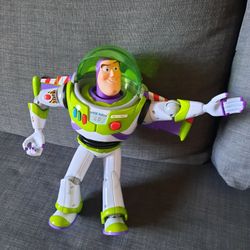 Disney Large Talking Buzz Lightyear