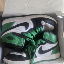 Jordan 1 Lucky Green Size 3y