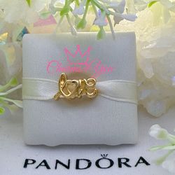 Adorable Charm 925 silver for Pandora moments bracelet.