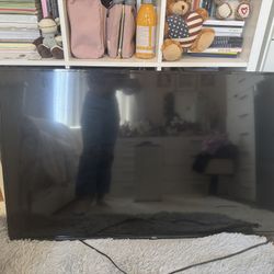 TCL 55” Roku Smart TV Model 55S423 — Great Condition