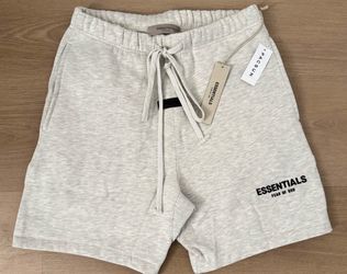 Essential shorts 45$