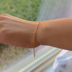 18K Gold Twisted Rope Bracelet 2MM. 7.5inch Length 
