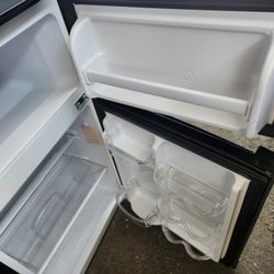 Helena Chica.  semy Nuebo 