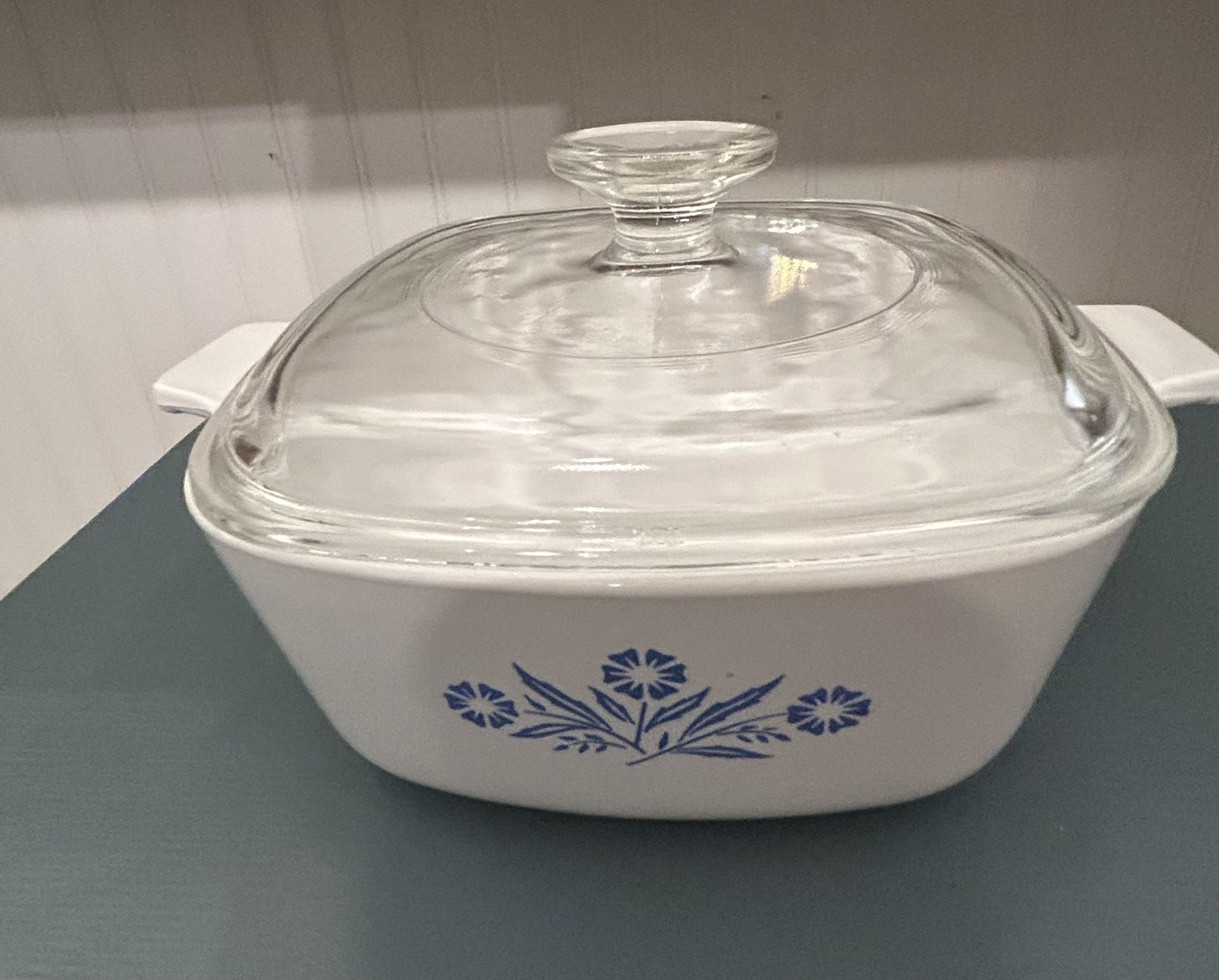 2 Vintage Corningware ‘Cornflower’ Dishes