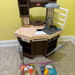 Kids Play kitchen Plus Play Food 