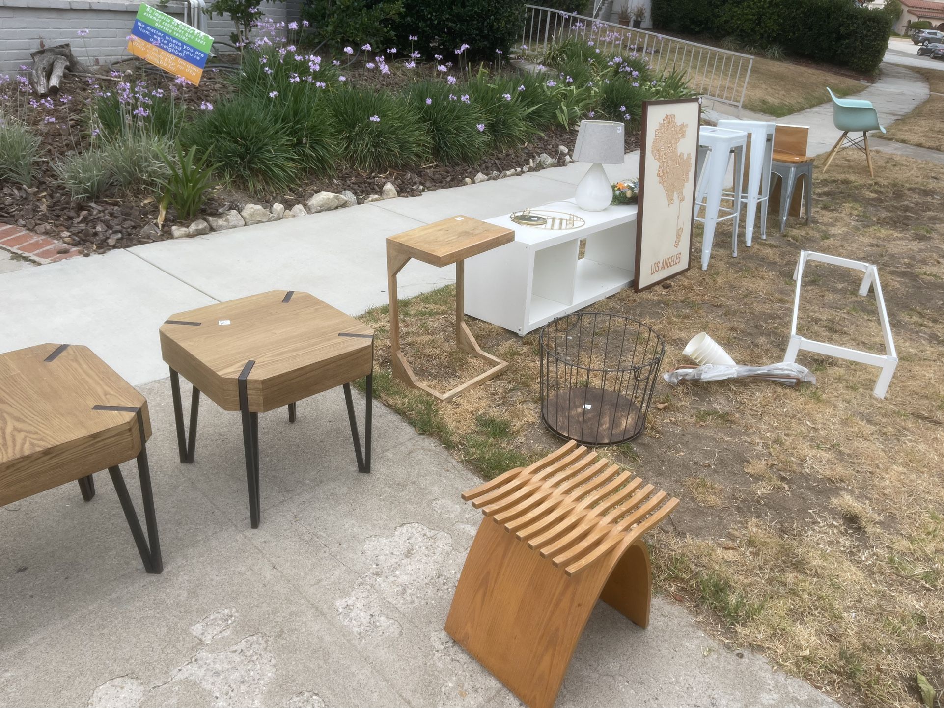 CRAZY PRICES Yard Sale Saturday 2211 Mira Vista Montrose