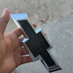 Chevy Grille Bowtie