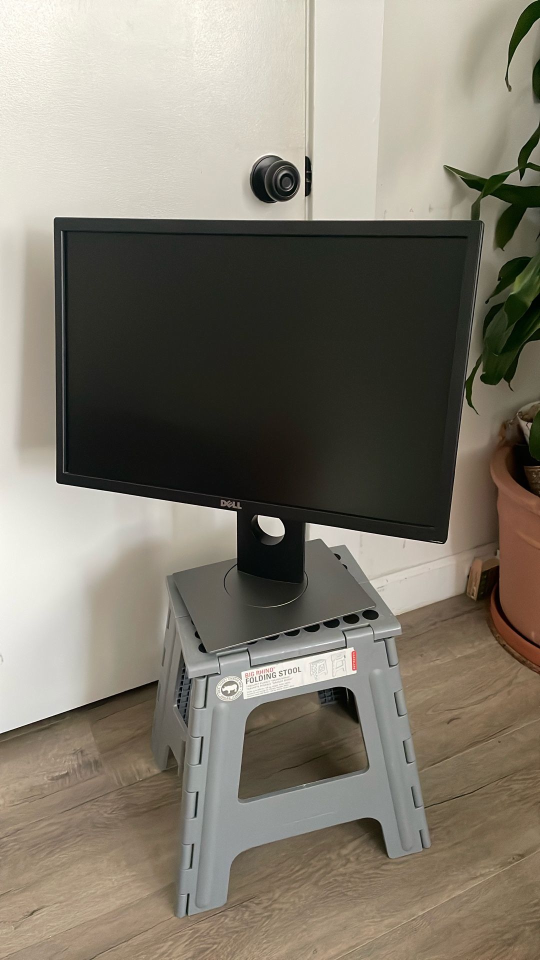 22” Dell Monitor - NO Cables