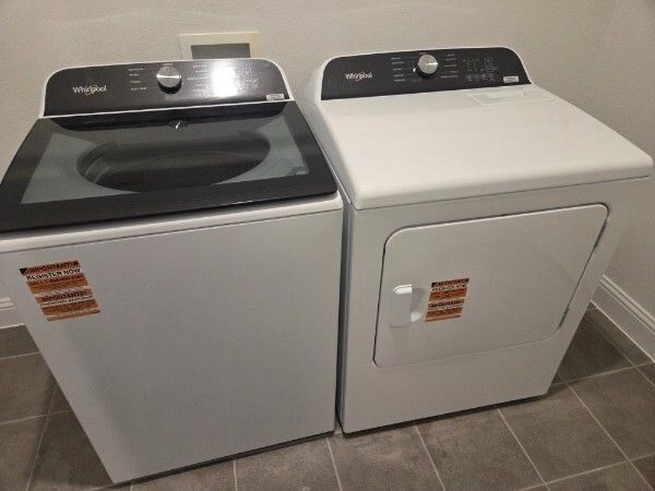 Washer & Dryer (Brand New)