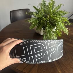 Upper Women’s Weight Lifting Belt
