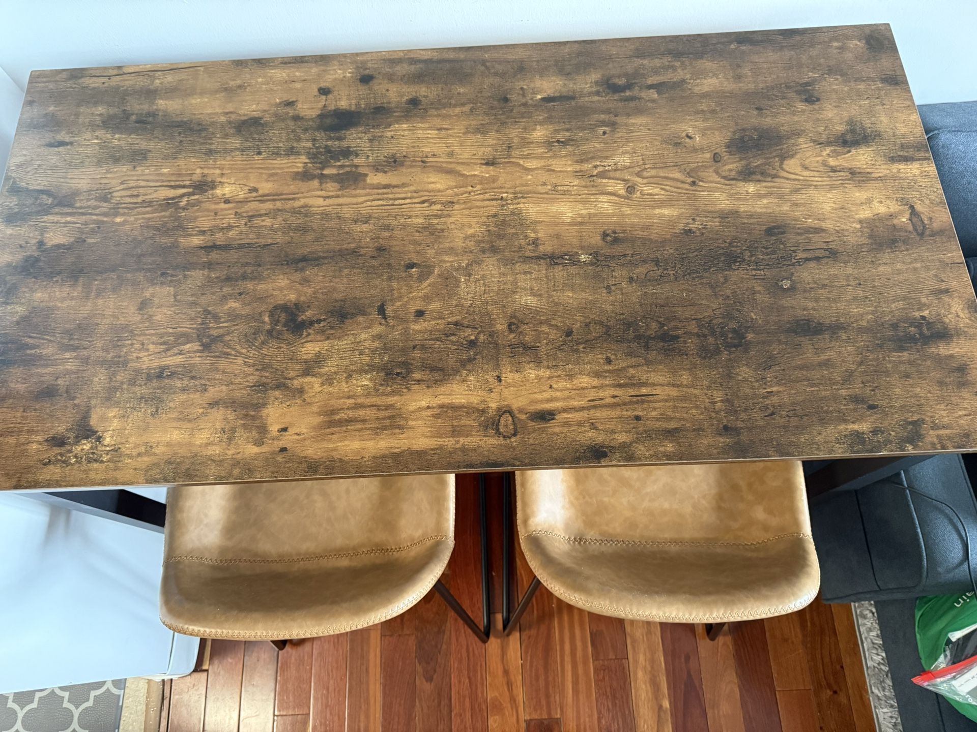 Breakfast nook with bar stools