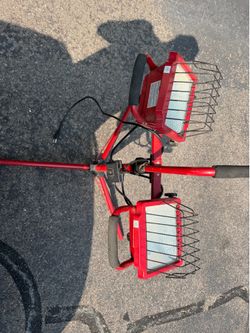 Tripod light
