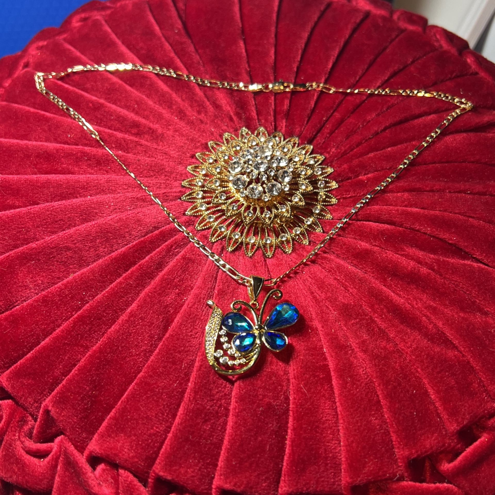 Beautiful Blue Butterfly Necklace