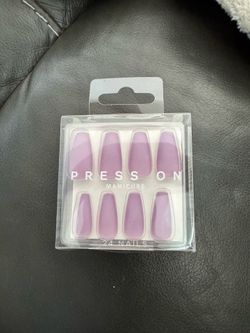 Press on nails