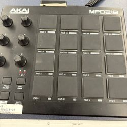 Akai MPD218 Pad Controller 