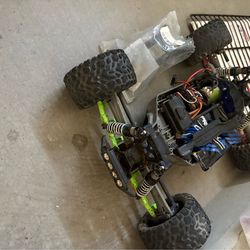 Rustler 4x4 W/ Castle Brushless Motor