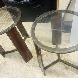 Set If End Table Metal And Wood Very Nice Great Like New Condition 