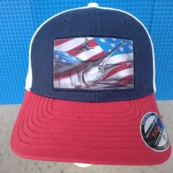 Fisherman's Trucker Hat With Magnetic Bill For Holding Flys