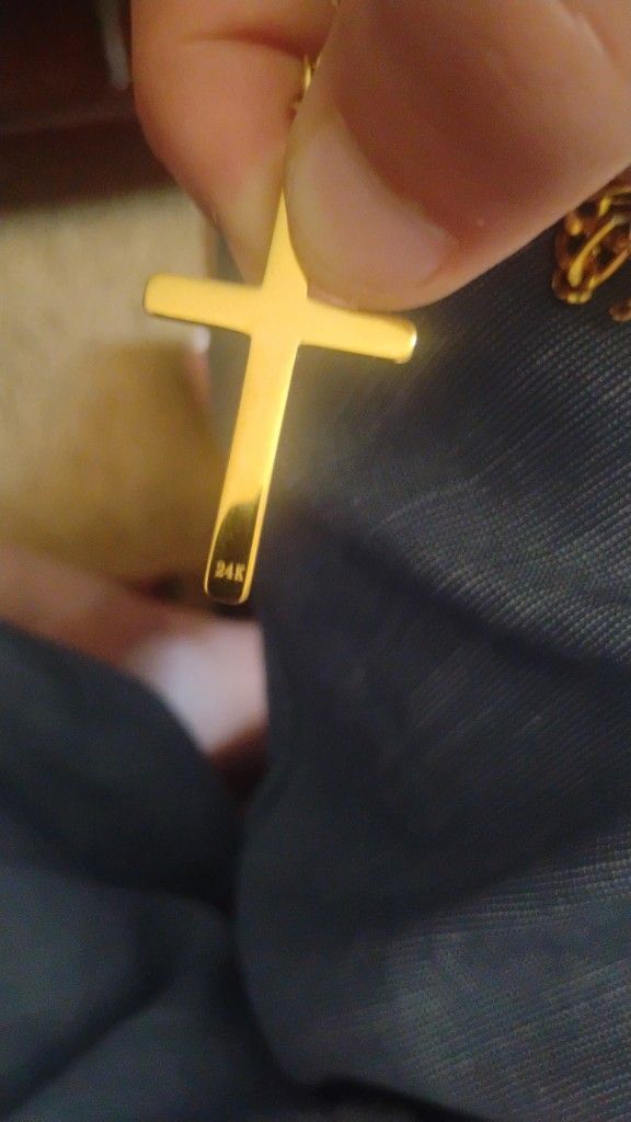 Brand New 24k Gold 9.5" Gold Necklace Plated Cross And Chain ⛓️✝️gold Plated