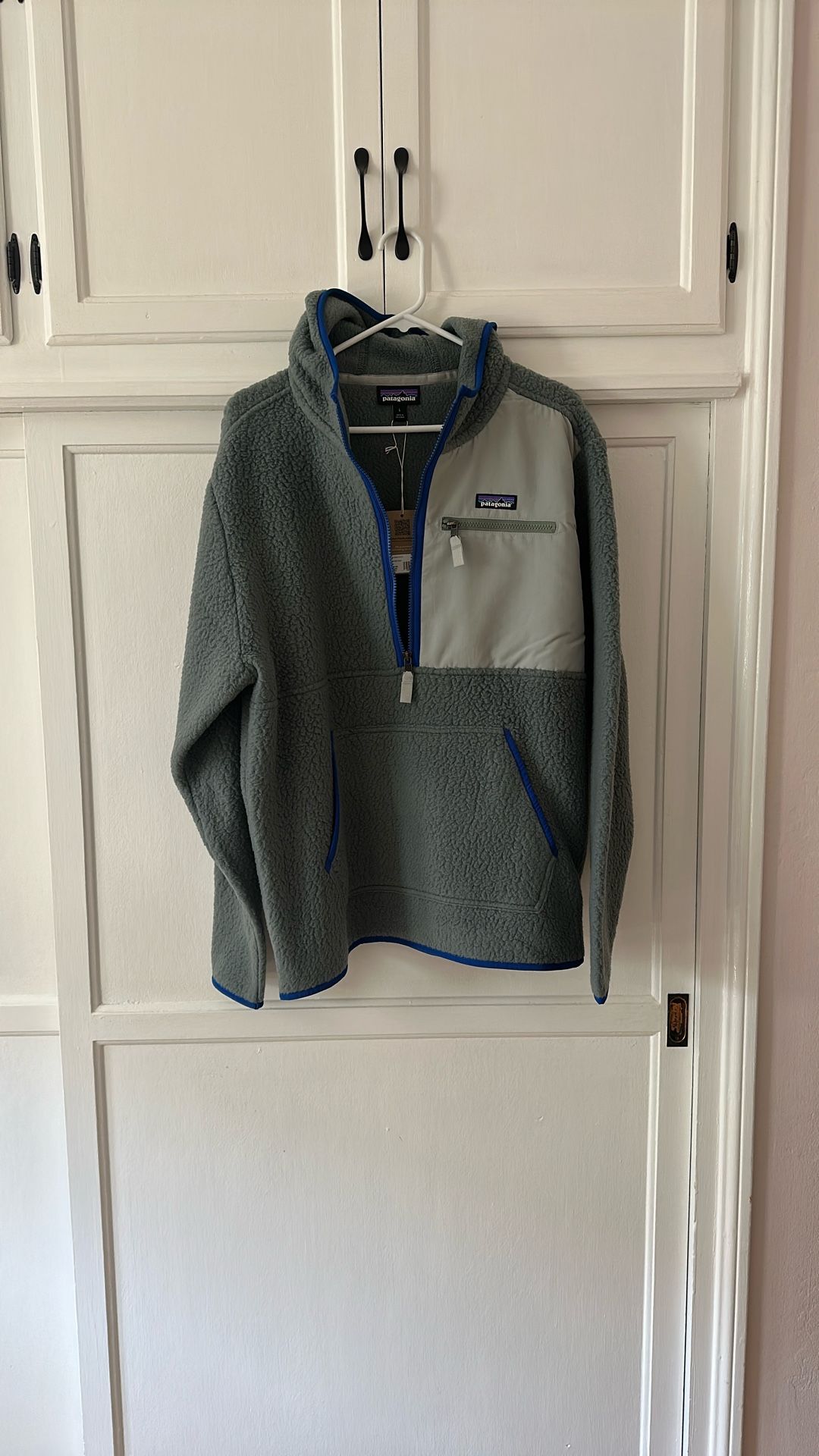 Patagonia M’s Retro Pile Pull Over Fleece Hoodie (Large)