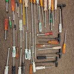 44 Vaco / Klein hand tools