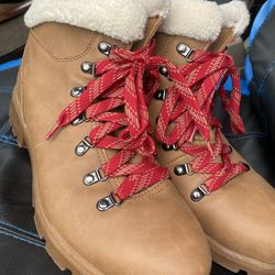 Women’s Boots