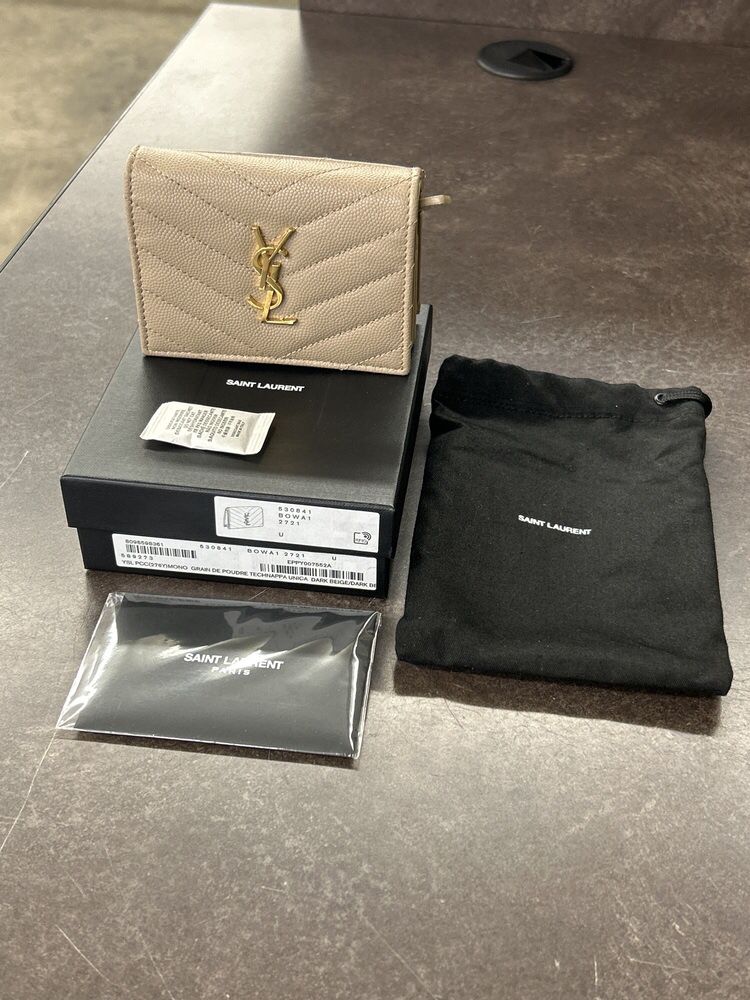 REVIEW: YSL Monogram Card Case in Grain De Poudre Embossed Leather