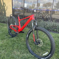 Scott Spark 960 Red Tw  Large NEW Mountain Bike