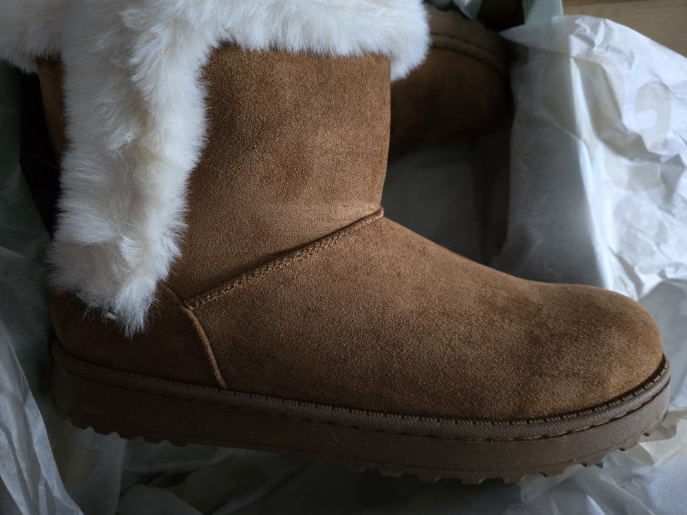 Women's Boots Size 10 New