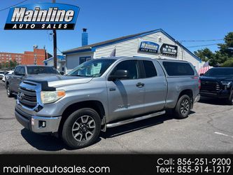 2014 Toyota Tundra 4WD Truck
