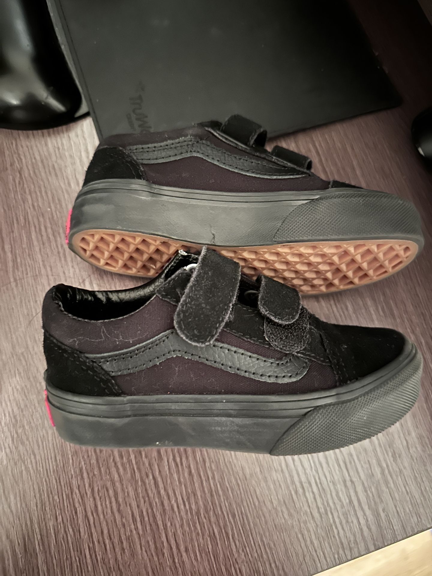 10.5C Toddler Vans