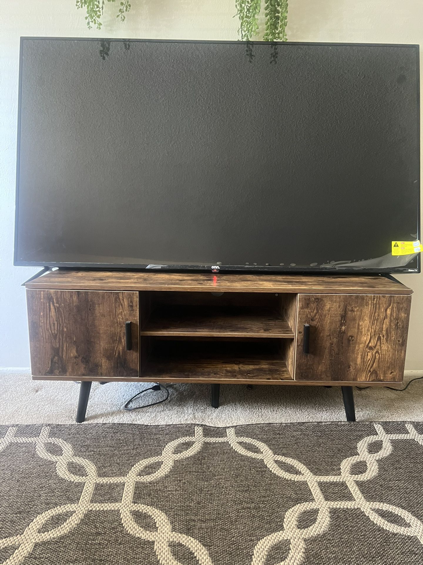 Wood Finish Tv Stand 