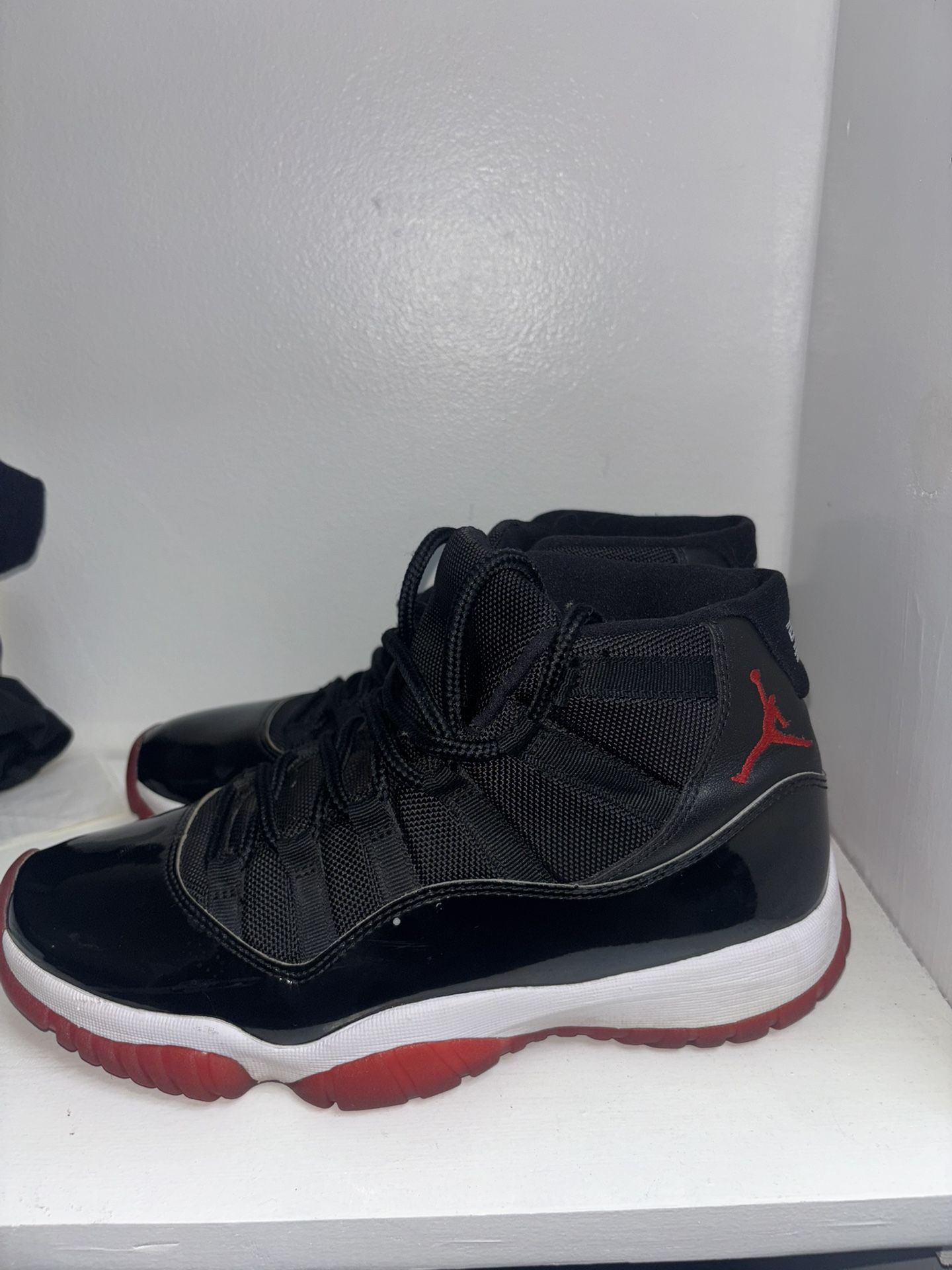 Jordan 11 (bred)
