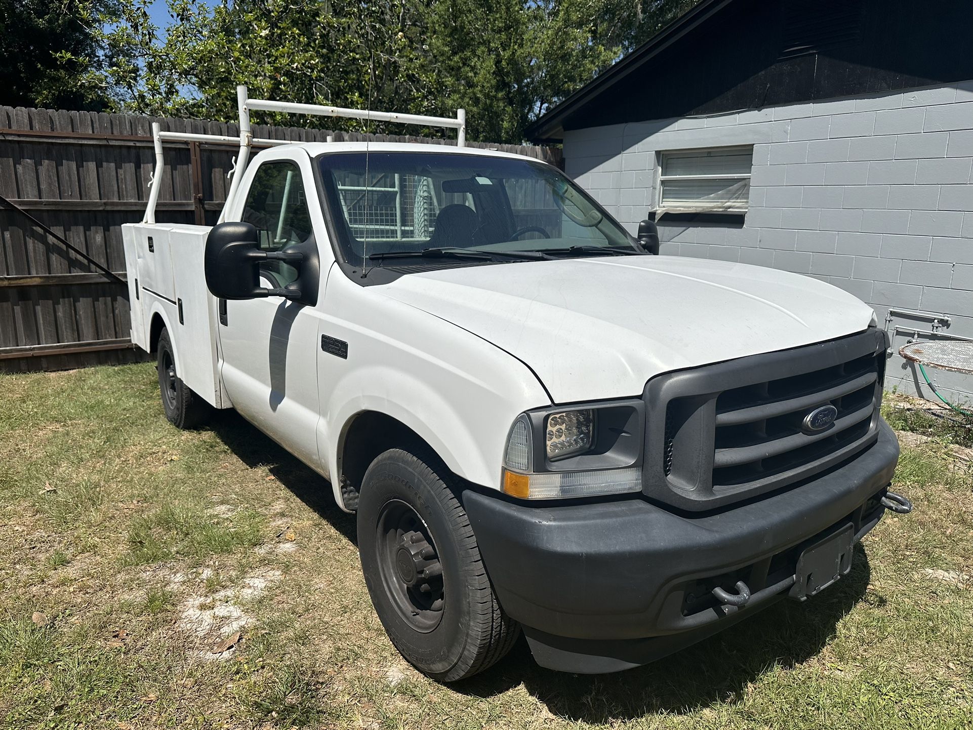 2004 Ford F250 parting out (parts)